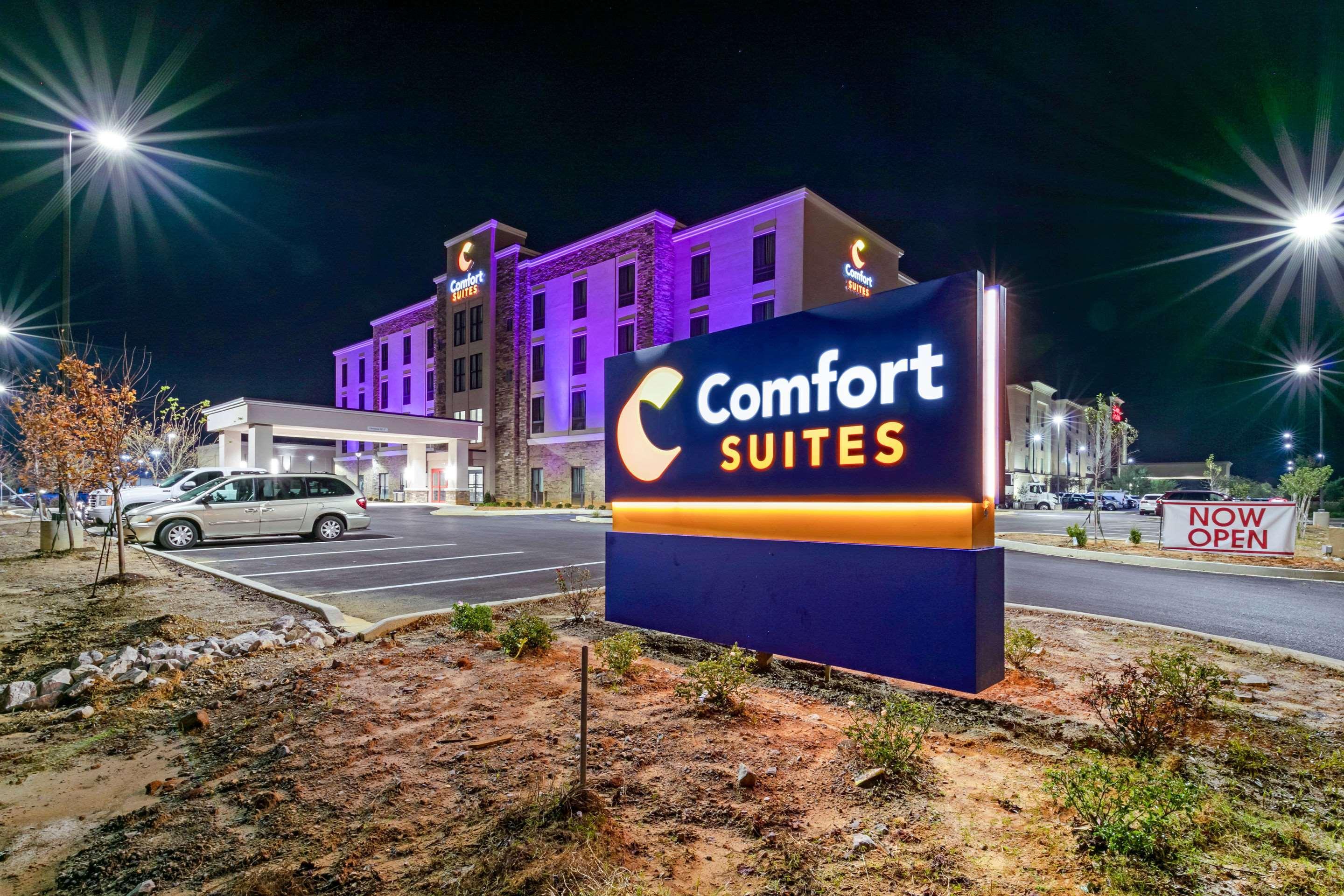 Comfort Suites North Тупело Экстерьер фото
