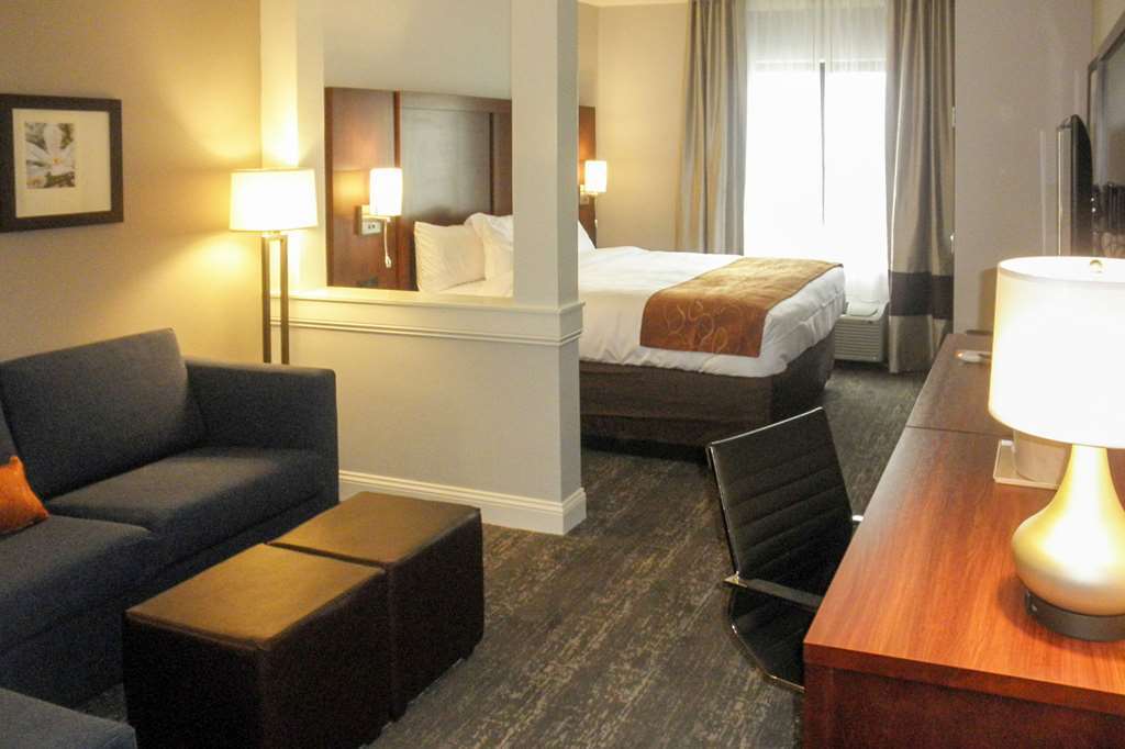 Comfort Suites North Тупело Номер фото